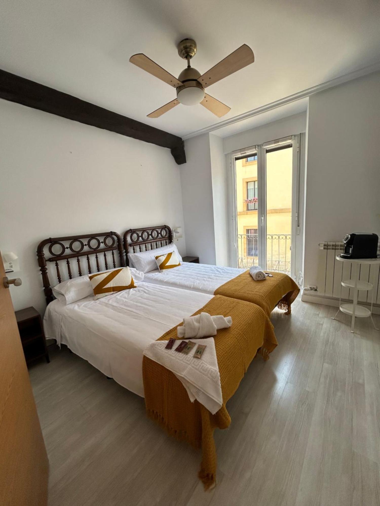 Pension Plaza Del Grano Леон Екстер'єр фото